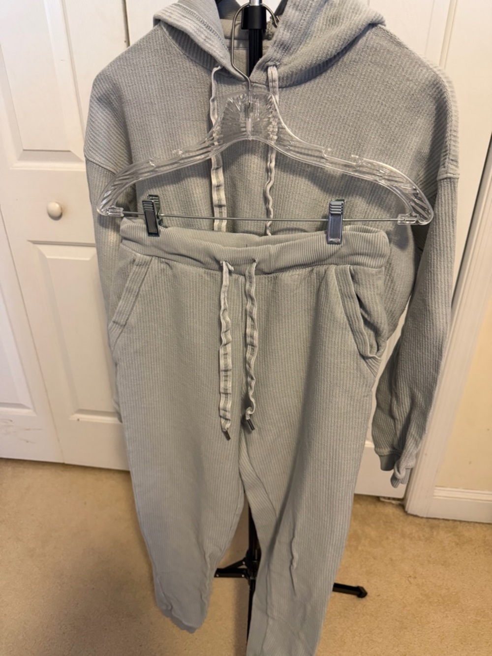 American Eagle Outfitters Light Gray Ribbed Track Joggers